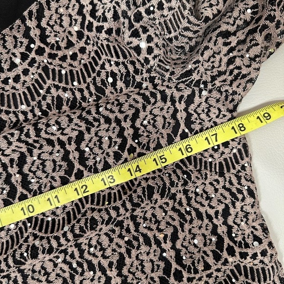 JH Evenings Black & Tan Crocheted Accent Dress, size 8 - Picture 5 of 8